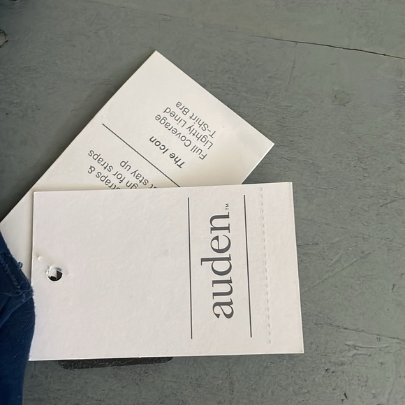 Brand new with tags black Auden “the Icon” size 34DD last one - Picture 2 of 5